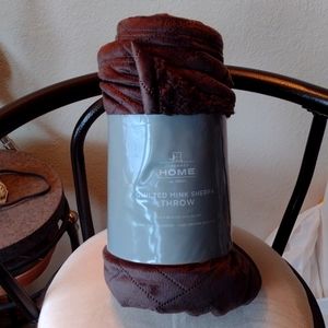 JCPENNEY Home Quilted Mink Sherpa Throw Fine Chocolate